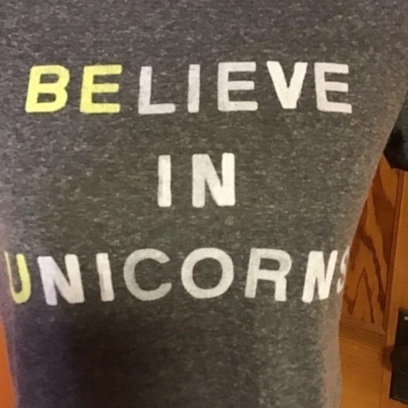 3 for 20 $ bundle Believe in unicorns graphic t shirt - Picture 4 of 8